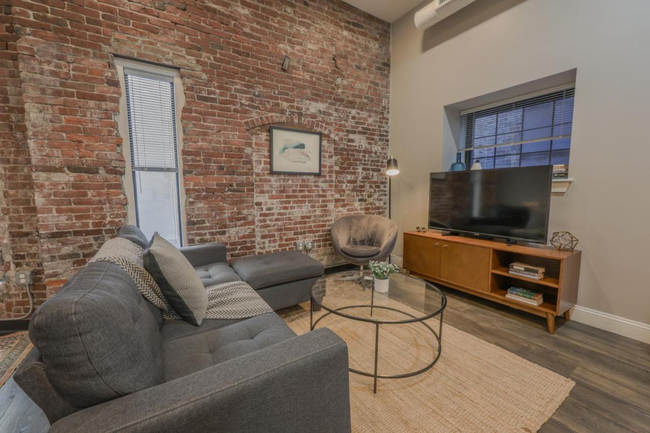 Centralized Downtown Location Onsite Parking